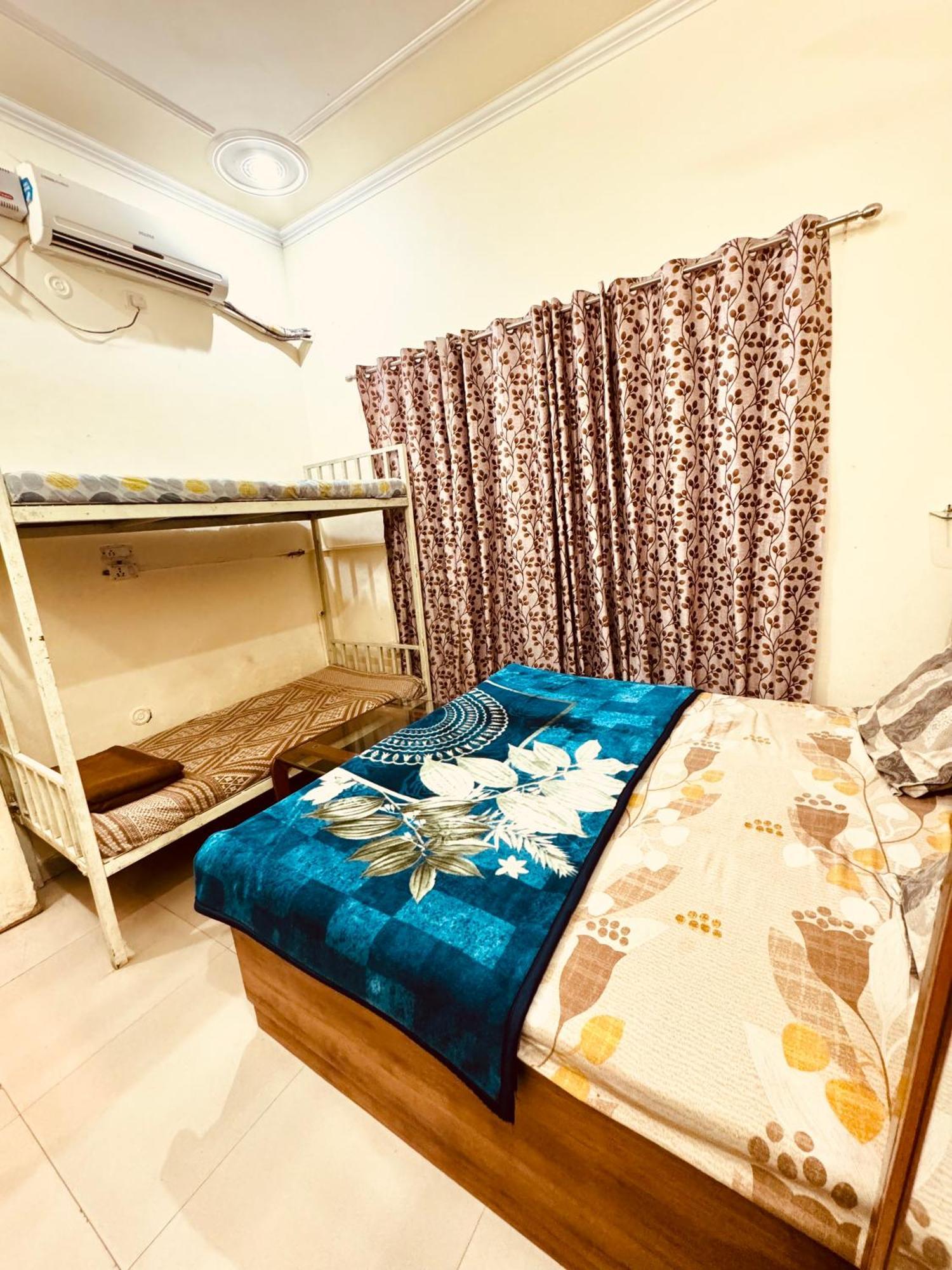 Qube House Bnb Rishīkesh Eksteriør billede